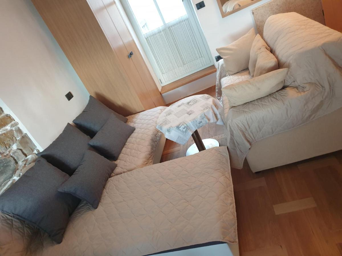 Smartno Apartmaji Sobe Josko المظهر الخارجي الصورة